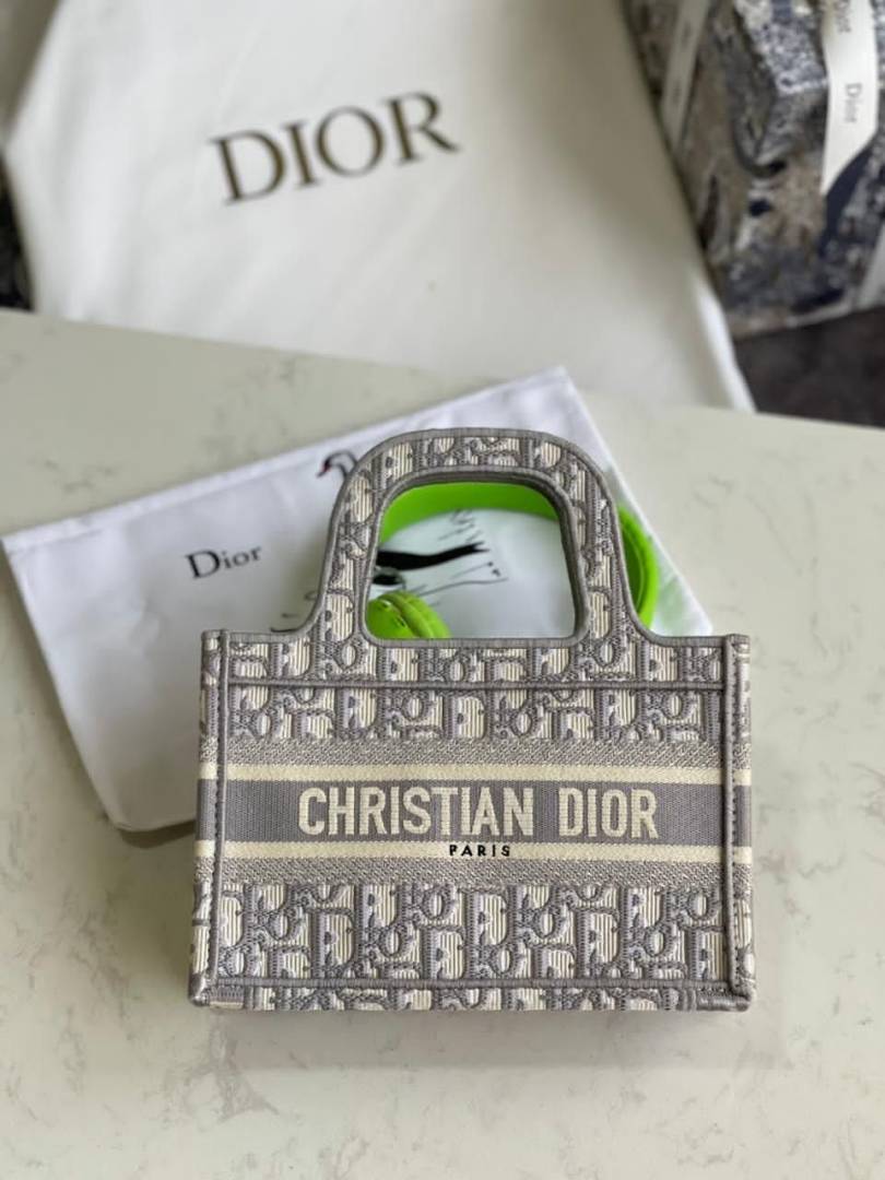 Diyor_Book_Tote_Mini_Grey_With_OriginalBox_DustCover_RibbonPacking