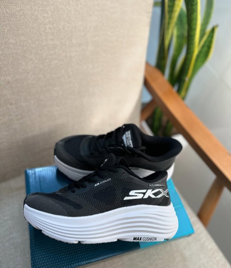 S slip ins max cushioning endeavour